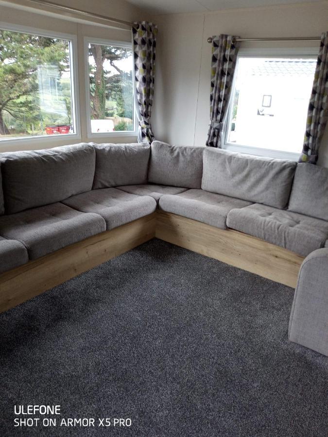 Exclusive 3 Bedroom Caravan, Sleeps 8 People At Parkdean Newquay Holiday Park, Cornwall, Uk מראה חיצוני תמונה